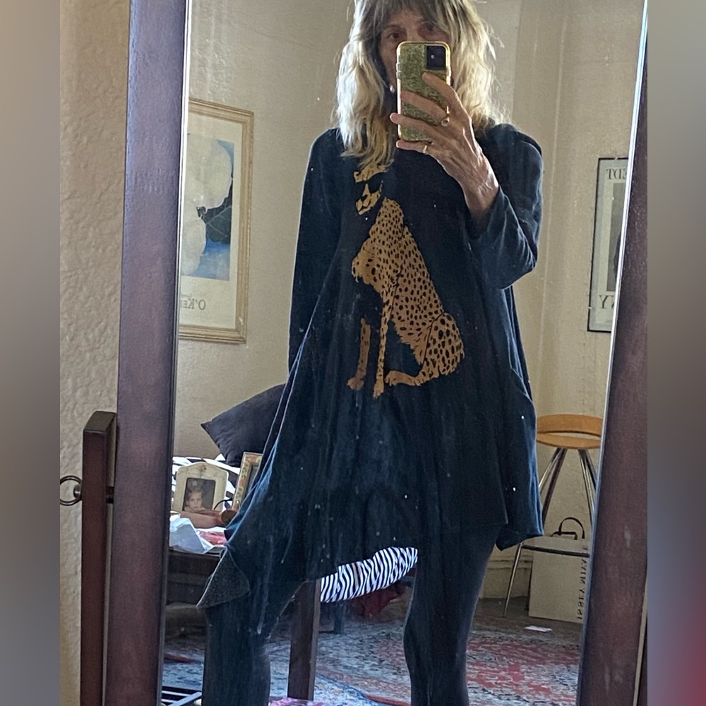WILDFOX RARE Jungle Cat Black Beach Hoodie Poncho S